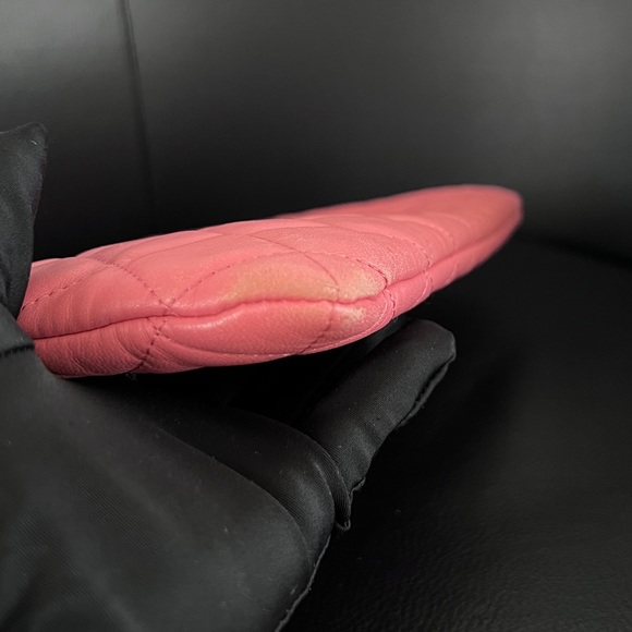 Auth Chanel Pink Classic Quilted Large Pouch -PreLoved - Picture 11 of 15